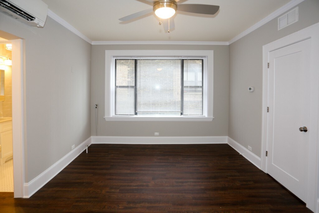 Building Photo - 817 W Lakeside Pl
