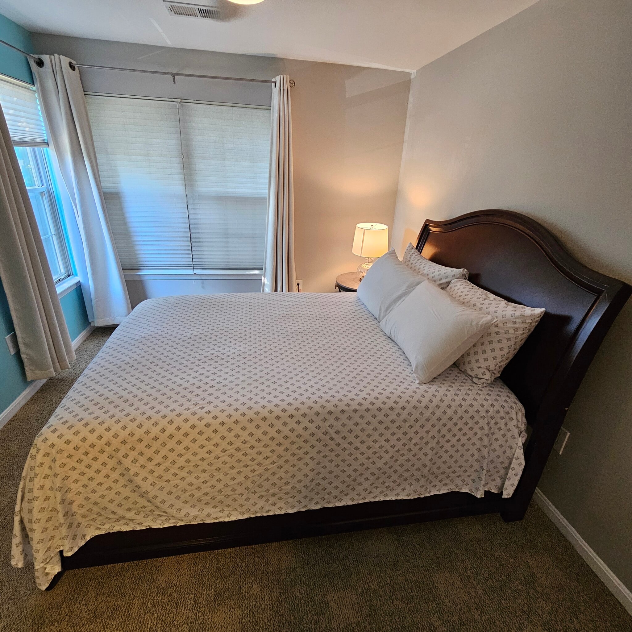 Building Photo - 8637 Beekman Pl