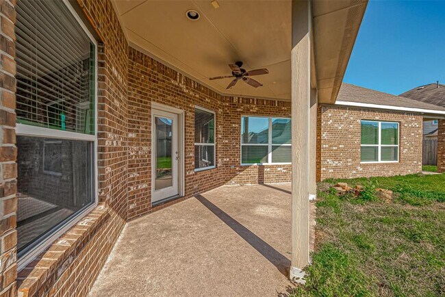 Building Photo - 30806 Academy Trace Dr