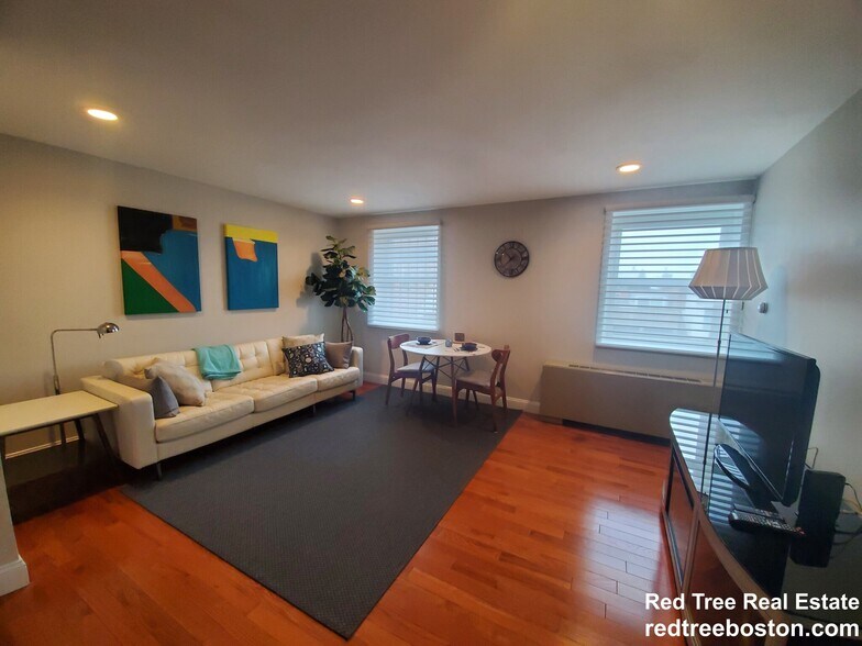 Building Photo - 20 Bowdoin St