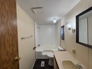 Building Photo - 831 N Pontiac Trail