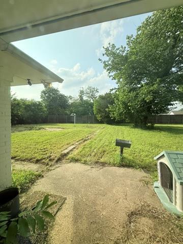 Building Photo - 1617 Dakota Dr