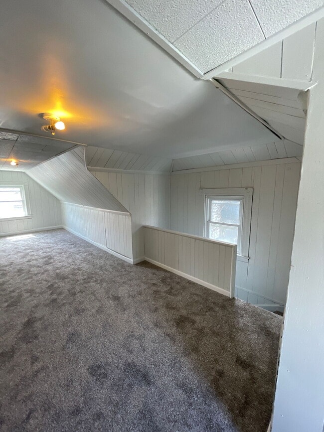 Building Photo - Cozy 3 Bedroom 1 Bath Home!