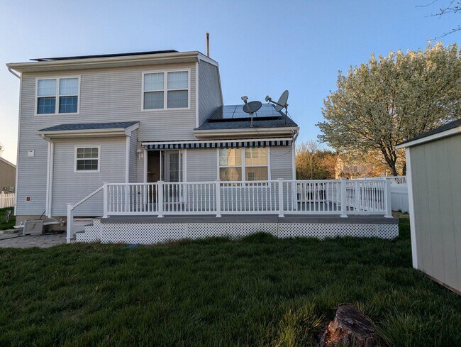 Building Photo - 4 Tether Cir