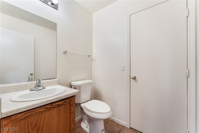 Building Photo - 906 Mandolin Way