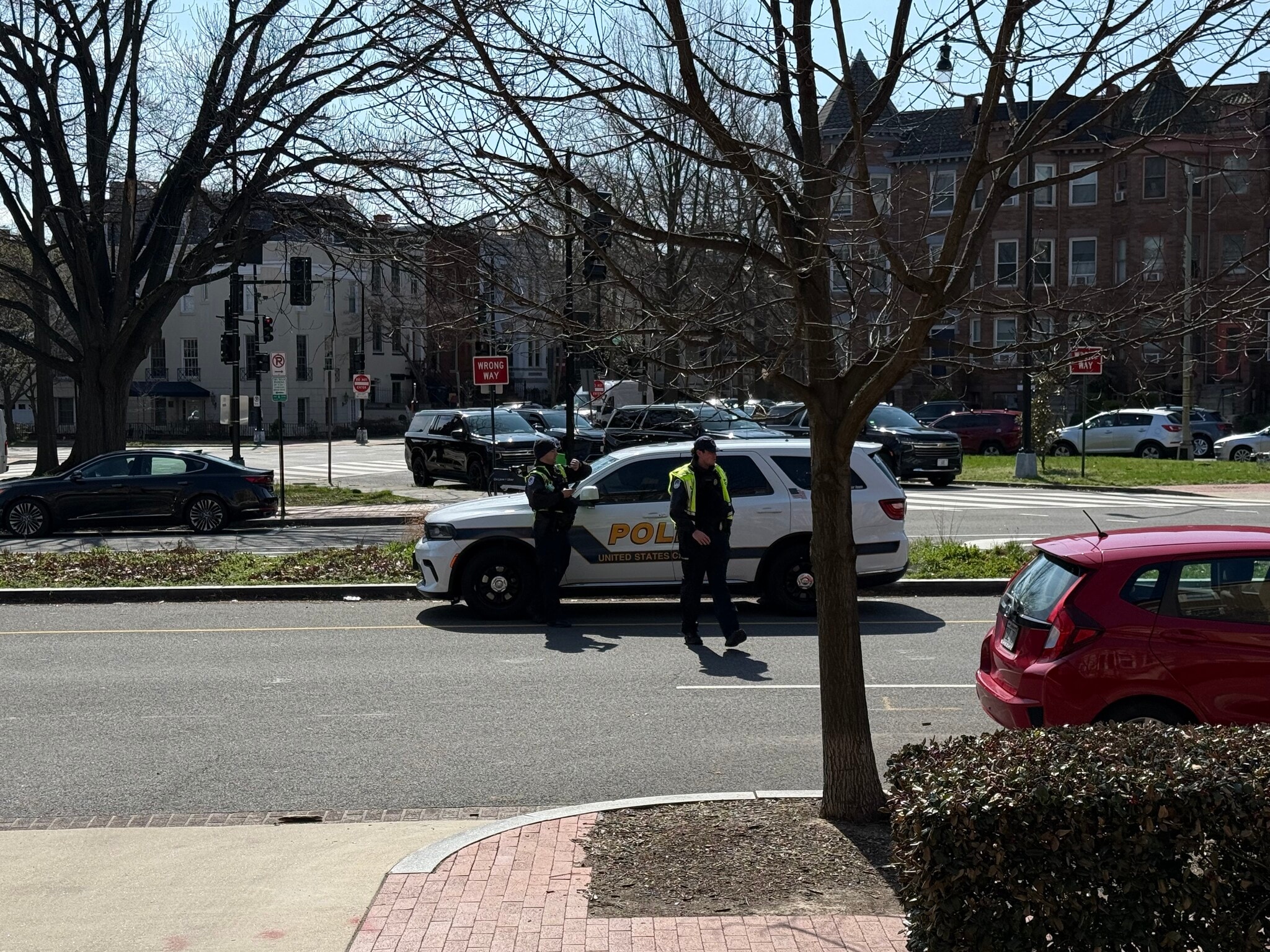 Excellent security on Maryland Avenue - 236 Maryland Ave NE