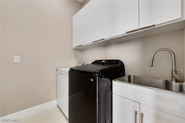 Building Photo - 630 Loleta Ct