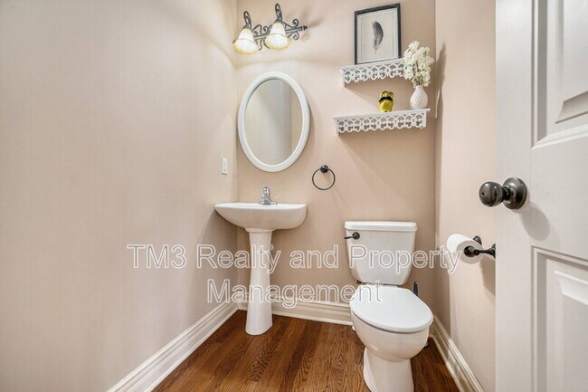 Building Photo - 928 SW 33rd St