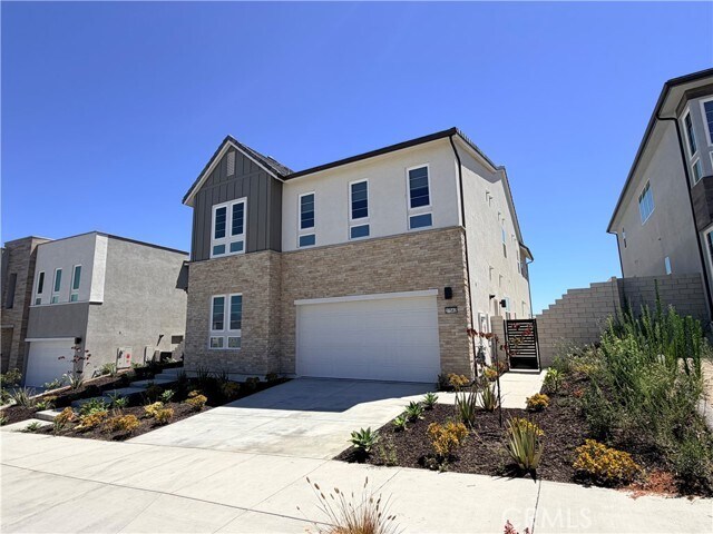 Building Photo - 27562 Juniper Ln