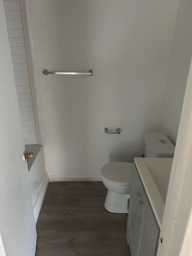 Building Photo - 6175 Guilford- 4 BEDS & 1.5 BATH FOR RENT!