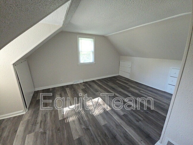 Building Photo - 2030 Arlene Ave