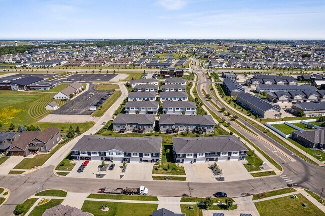 Building Photo - 3355 Pr Hts Wy