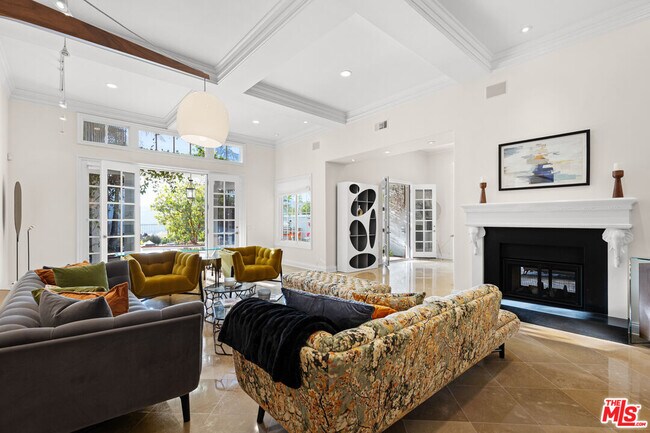 Building Photo - 2305 Canyonback Rd