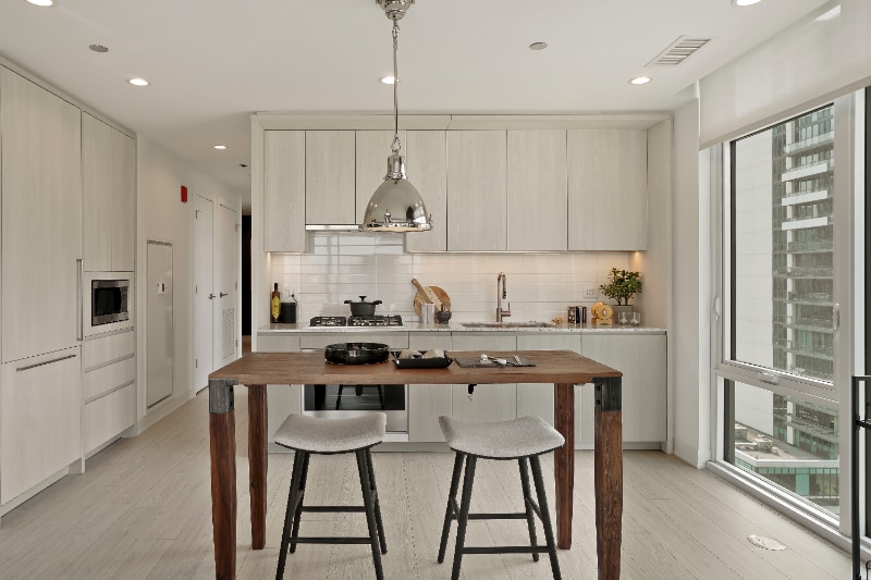 Building Photo - 357 N Union Ave