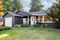 Building Photo - Beautifully Updated 4 Bedroom Home in Hillsboro!