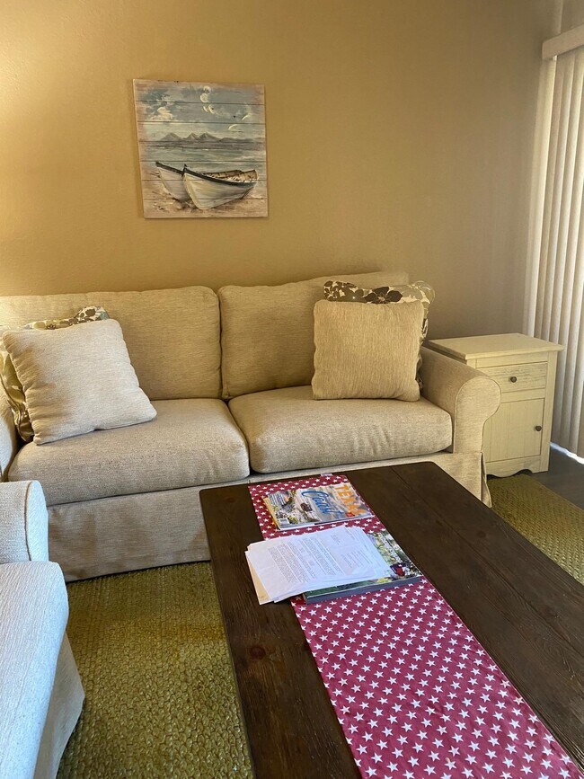 Building Photo - 509 Short Circuit