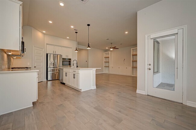 Building Photo - 11943 Bazley Knoll Dr
