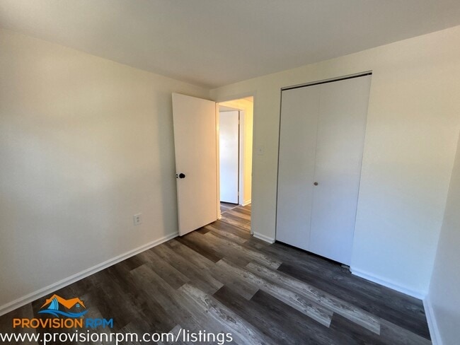 Building Photo - 9102 Pennswood Dr