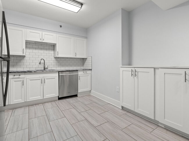 Building Photo - 2870 Pharr Ct S Northwest