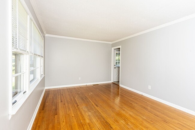 Building Photo - Charming 2-Bed, 1-Bath House in Prime South Knoxville | Walk to Breweries, Restaurants & Waterfront