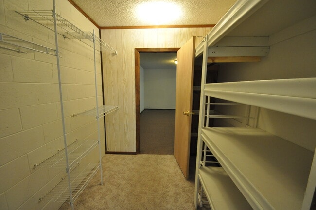 Building Photo - 23660 Ontario Dr