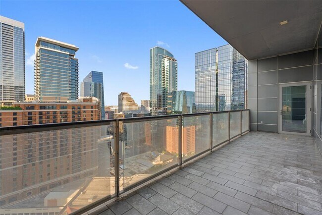 Building Photo - 210 Lavaca St