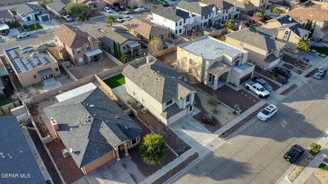 Building Photo - 4613 Al Hernandez St