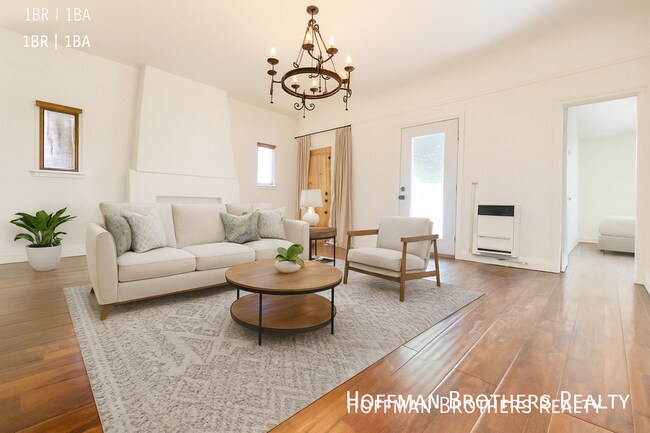 Building Photo - 415 1/2 S Coronado St