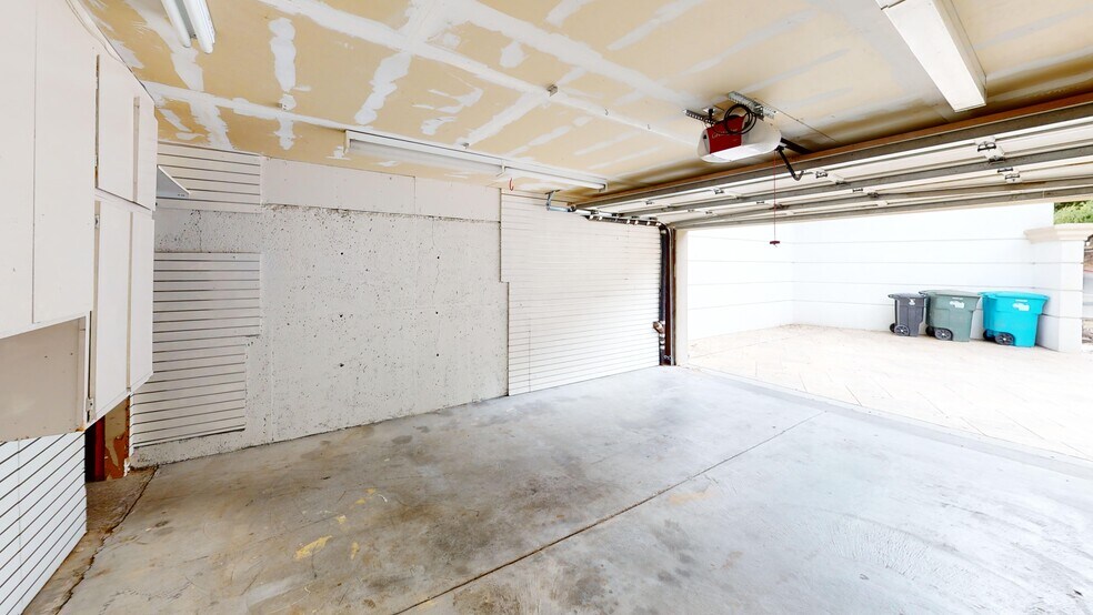Building Photo - 3040 San Juan Blvd