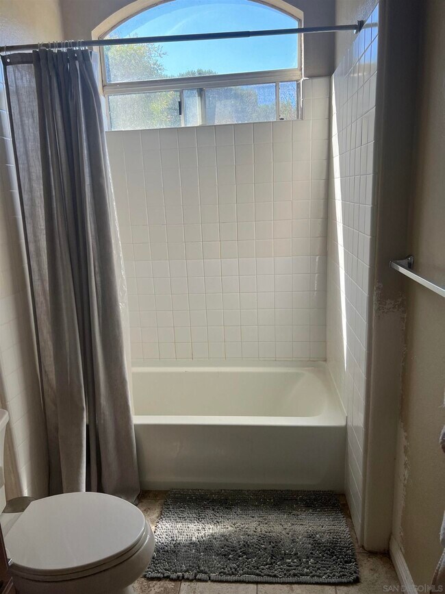 Building Photo - 7265 Calabria Ct