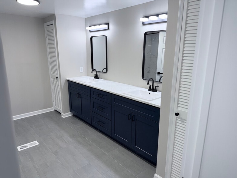 Building Photo - 4994 Esther Bandy Rd