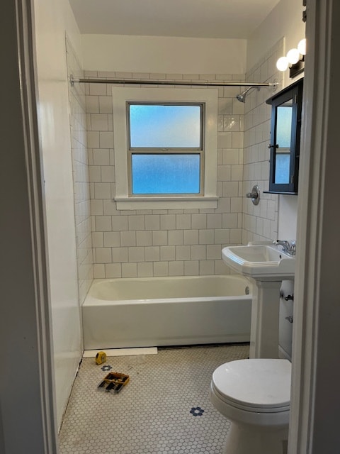 bathroom - 1493 Atchison St