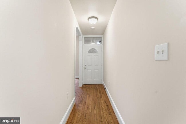 Building Photo - 1362 Irving St NW