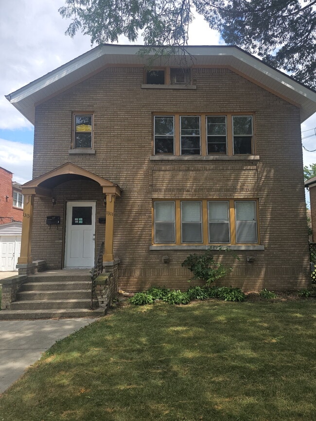 Building Photo - 1313 Evelyn St