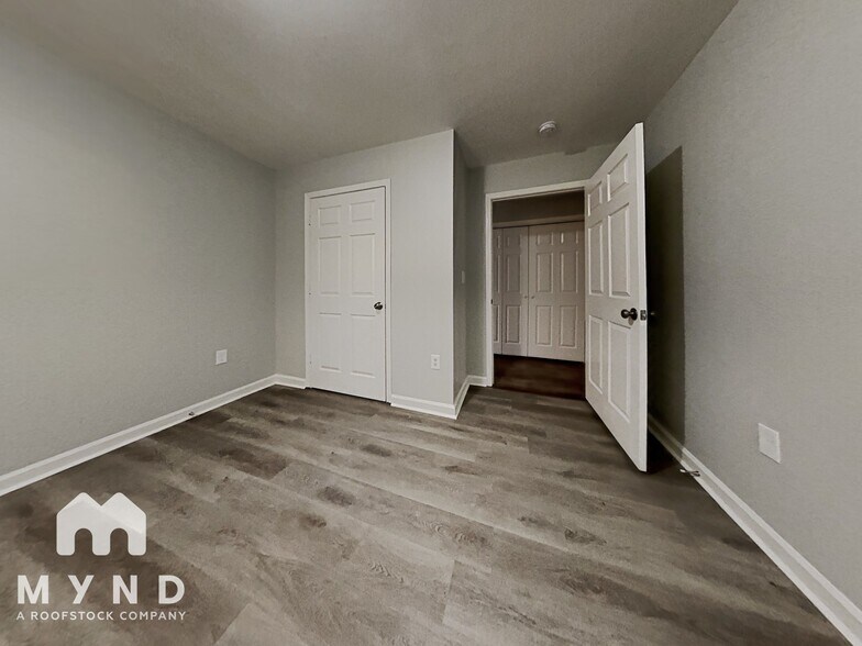 Building Photo - 1334 Reid St