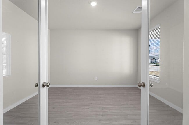 Building Photo - 713 Ivory Crk Ct