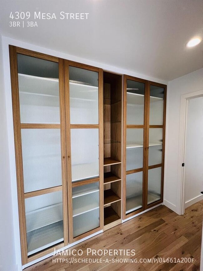 Building Photo - 4309 Mesa St