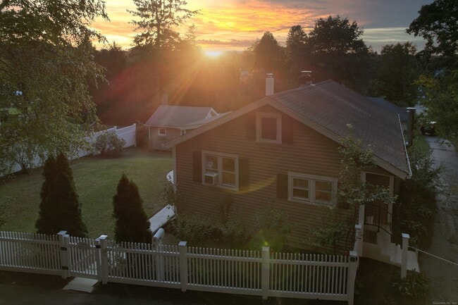 Building Photo - 17 Platt Ln