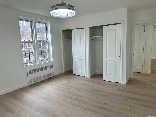 Building Photo - 43-43 Kissena Blvd