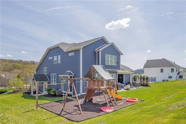 Building Photo - 5525 Fontana Ct