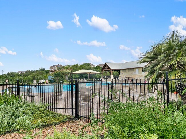 Building Photo - Spacious 4 BR/2.5 bath home in Iron Horse ...