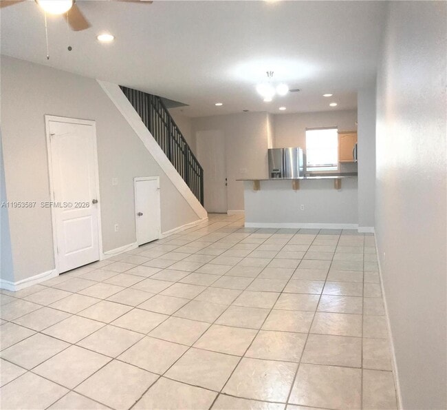 Building Photo - 2201 Monroe St