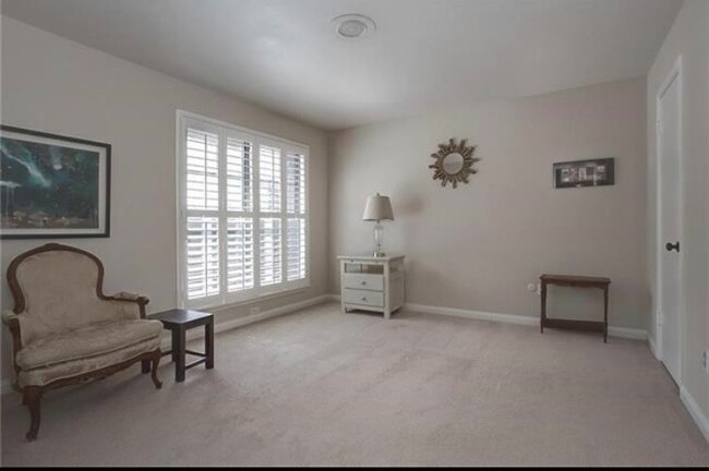 Master Bedroom - 3005 Tanglewood Park W