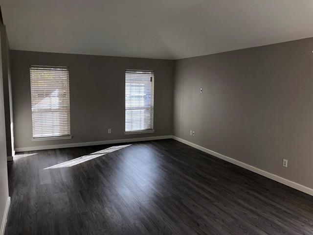 Building Photo - 800 Sequoia Dr