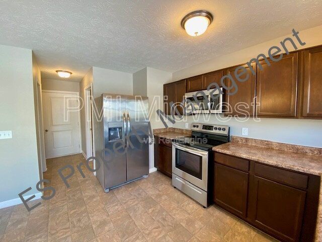 Building Photo - 10918 Spirit Dr