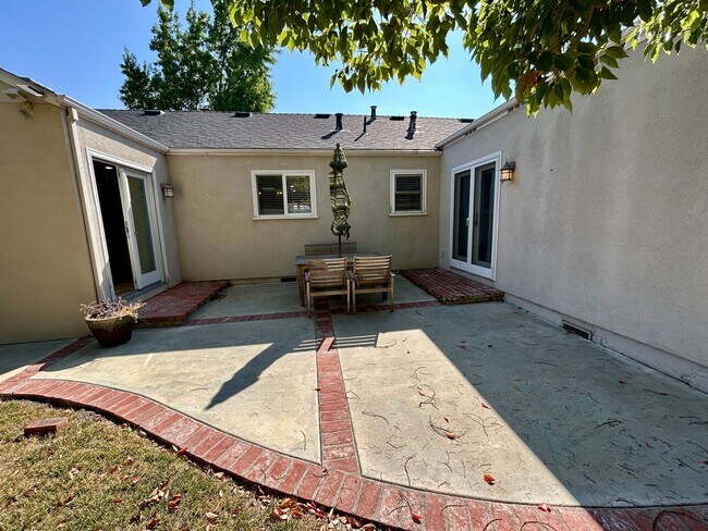 Building Photo - Charming Santa Clara Home – Prime Location...