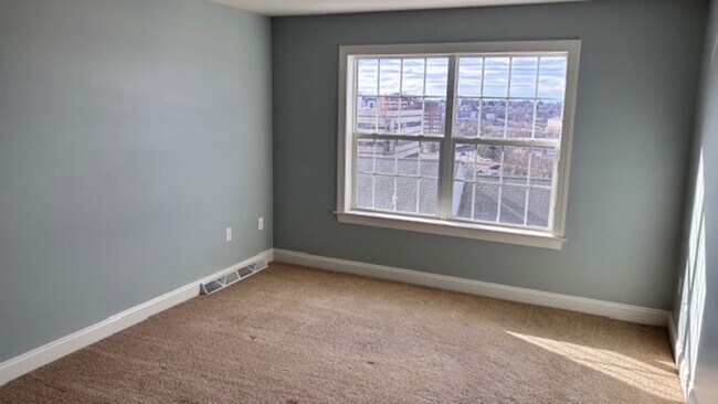 Building Photo - $2,300 townhome for rent Swatara township 3 bed 2.5 baths