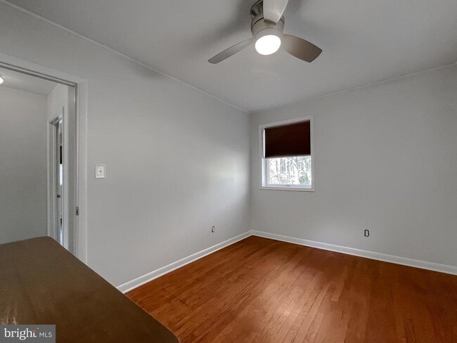 Building Photo - 18937 McKays Cove Ln