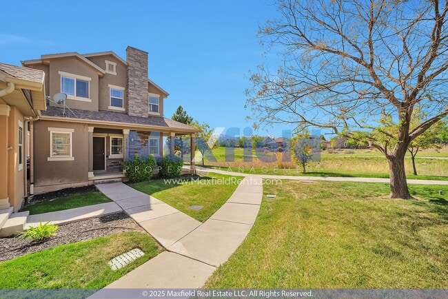 Building Photo - Golf Course Townhouse 3 BD 2.5 BA 2 GA w/ ...