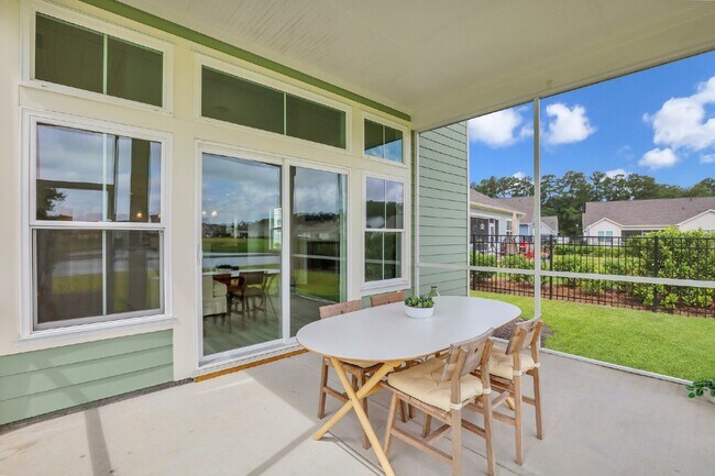 Building Photo - "Lagoon view in Lawton Station - Spacious ...